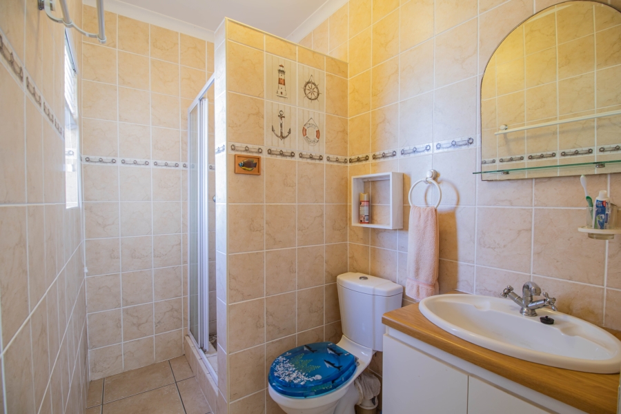 4 Bedroom Property for Sale in Yzerfontein Western Cape